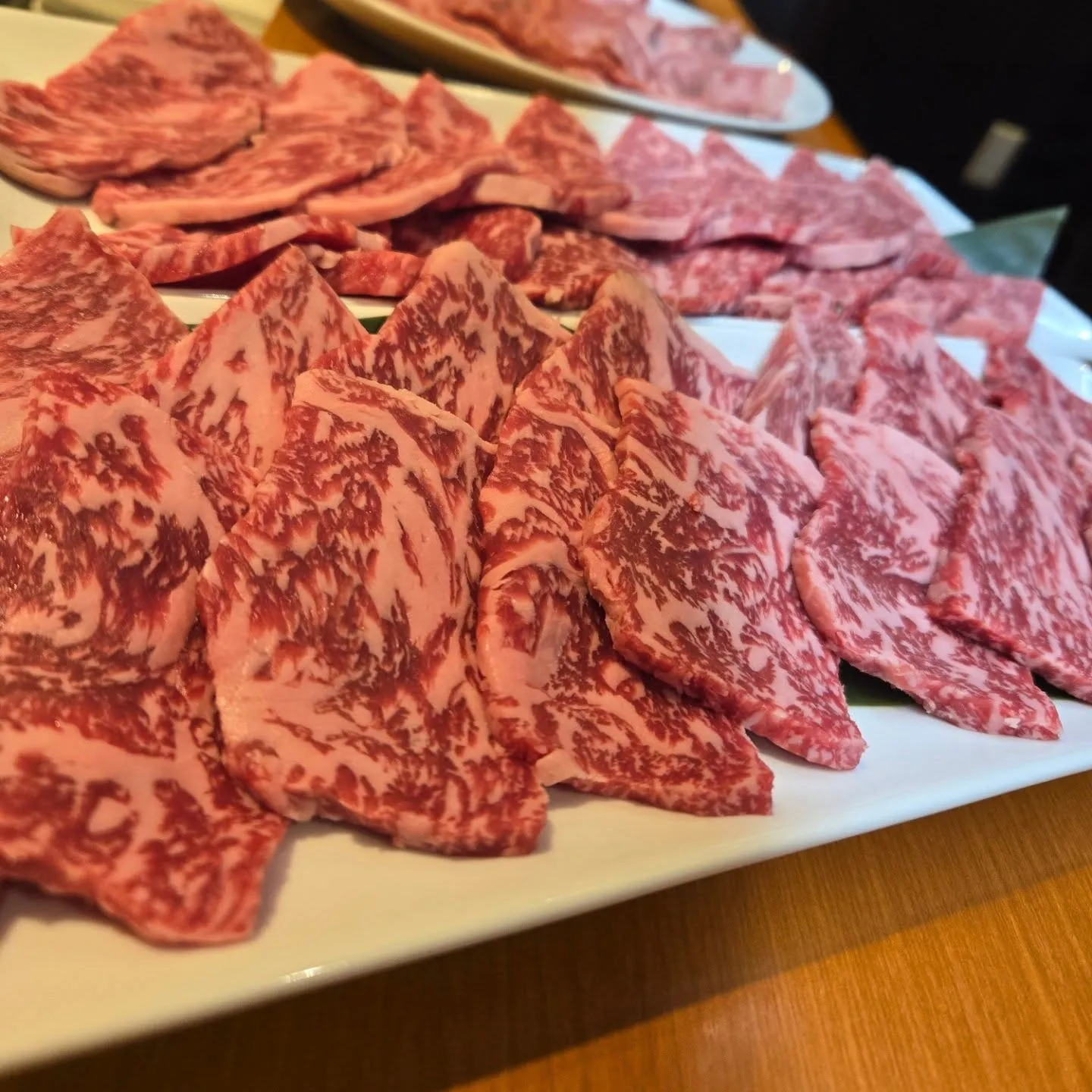 明日は待ちに待った週末ランチですね！滋賀県長浜で美味しいお肉...